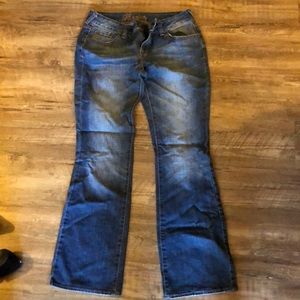 Boot cut jeans